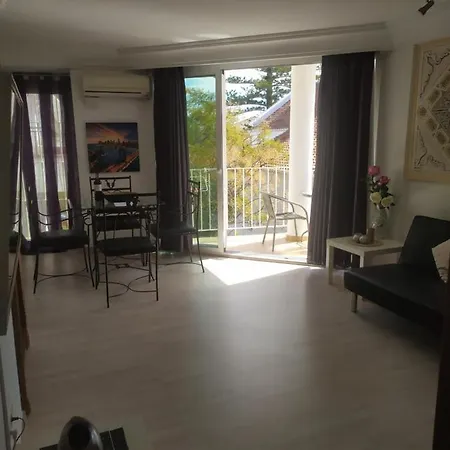 Balcon De Europa 2a Apartmán *